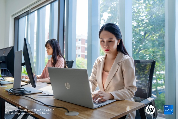 Gợi ý "trợ lý" công nghệ cho công việc hybrid work